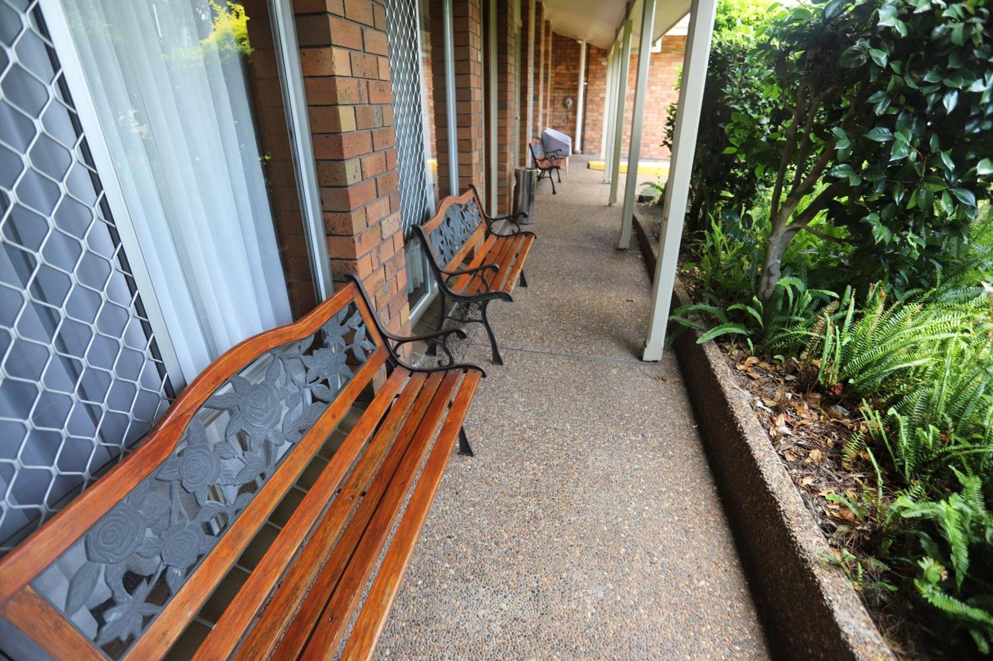 Sleepy Hill Motor Inn Raymond Terrace Exterior foto