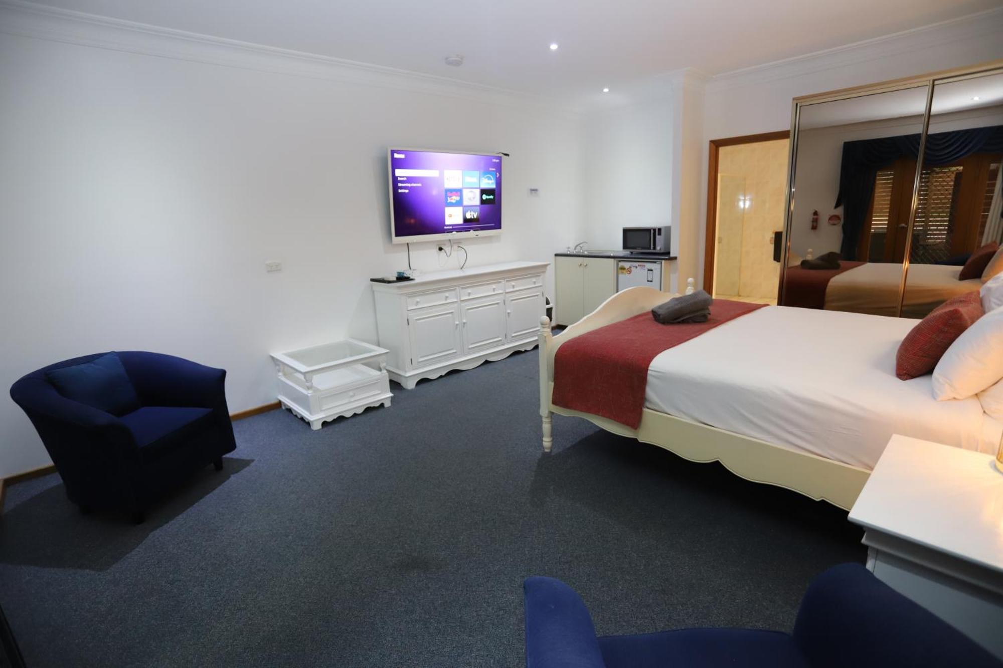 Sleepy Hill Motor Inn Raymond Terrace Exterior foto